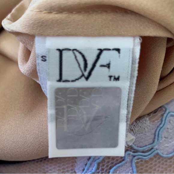 NWT Diane Von Furstenberg Amal Lace Mini Dress in Lilac Purple Size Large - Picture 12 of 13